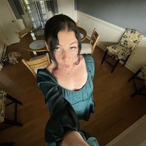 Meet your Posher, Alex